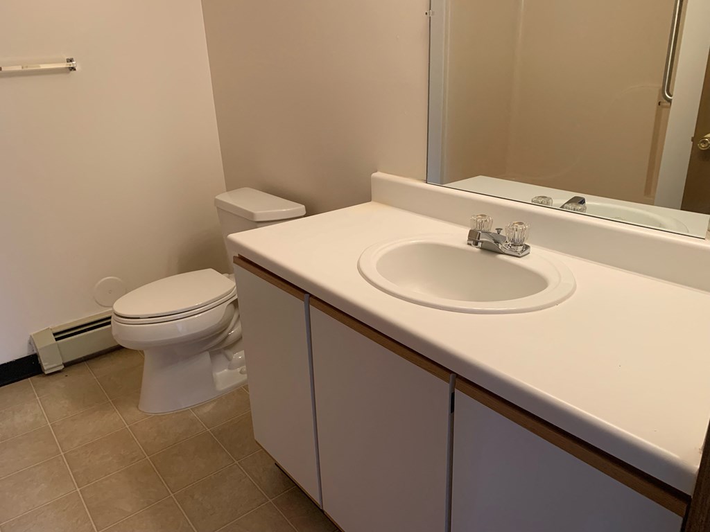 Bathroom  Gateway Apartments 1844 Raleigh Ave Lapeer, MI 48446