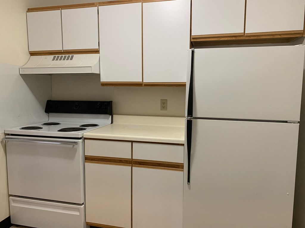 Kitchen  Gateway Apartments 1844 Raleigh Ave Lapeer, MI 48446