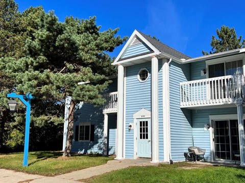 Exterior Wawatam Apartments
311 W. Cadillac Street, Mackinaw City, MI 49701