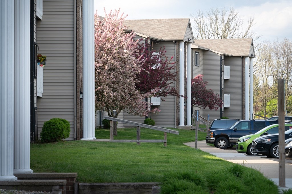 Exterior Yorkshire Place Apartments
1504 Yorkshire Dr., Howell, MI 48843