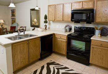 Legacy at Walton Lakes Designer Lighting Fixtures