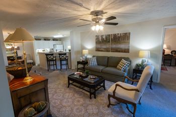 Walton Vinings apartments spacious near Atlanta