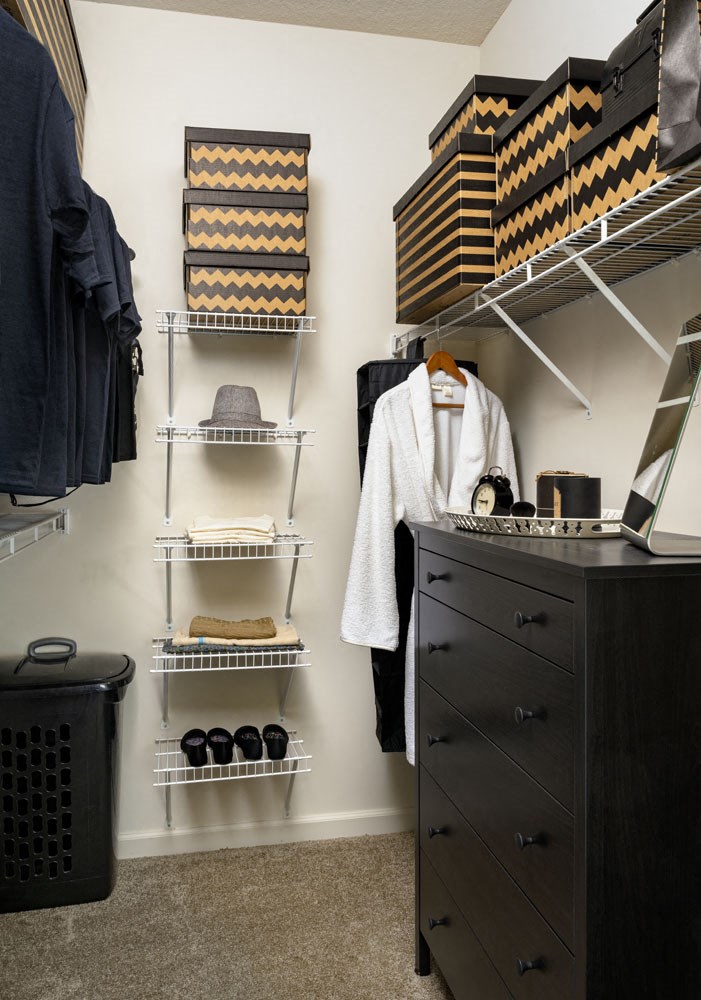 Walton Ridenour Model Walk-in closet