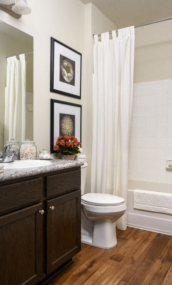 Walton Ridenour model full bathroom