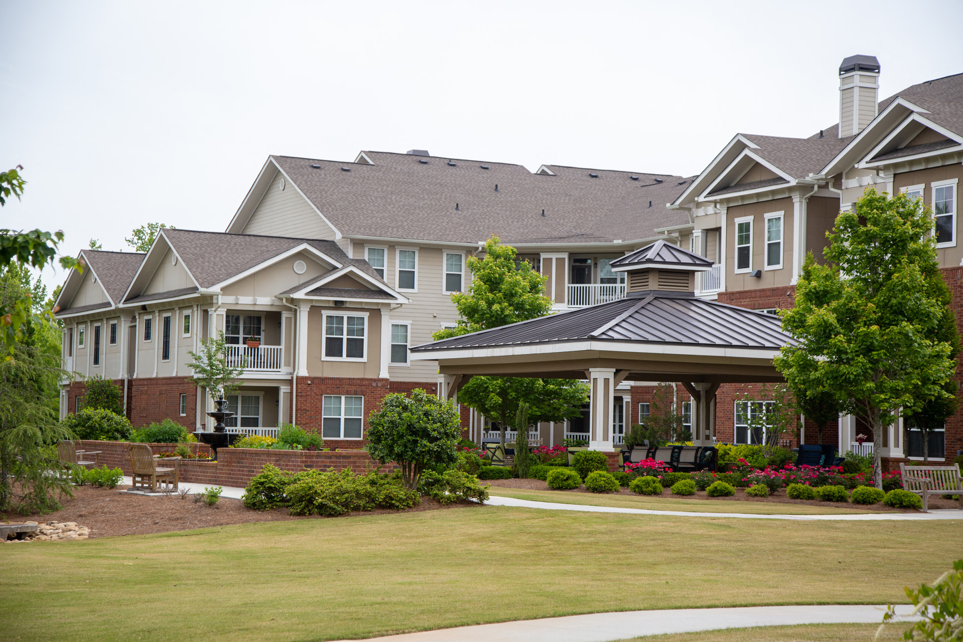 The Legacy at Walton Mill, Courtyard