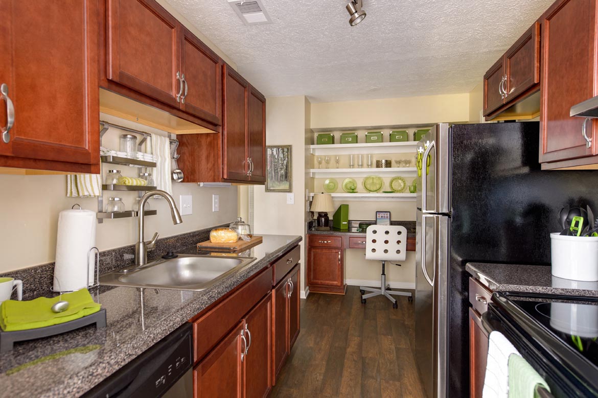 Walton Grove Model Kitchen, Smyrna GA