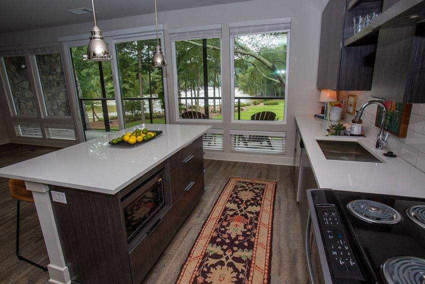 Chattahoochee Riverside Model Apartment Chattahoochee Riverside Island Kitchens