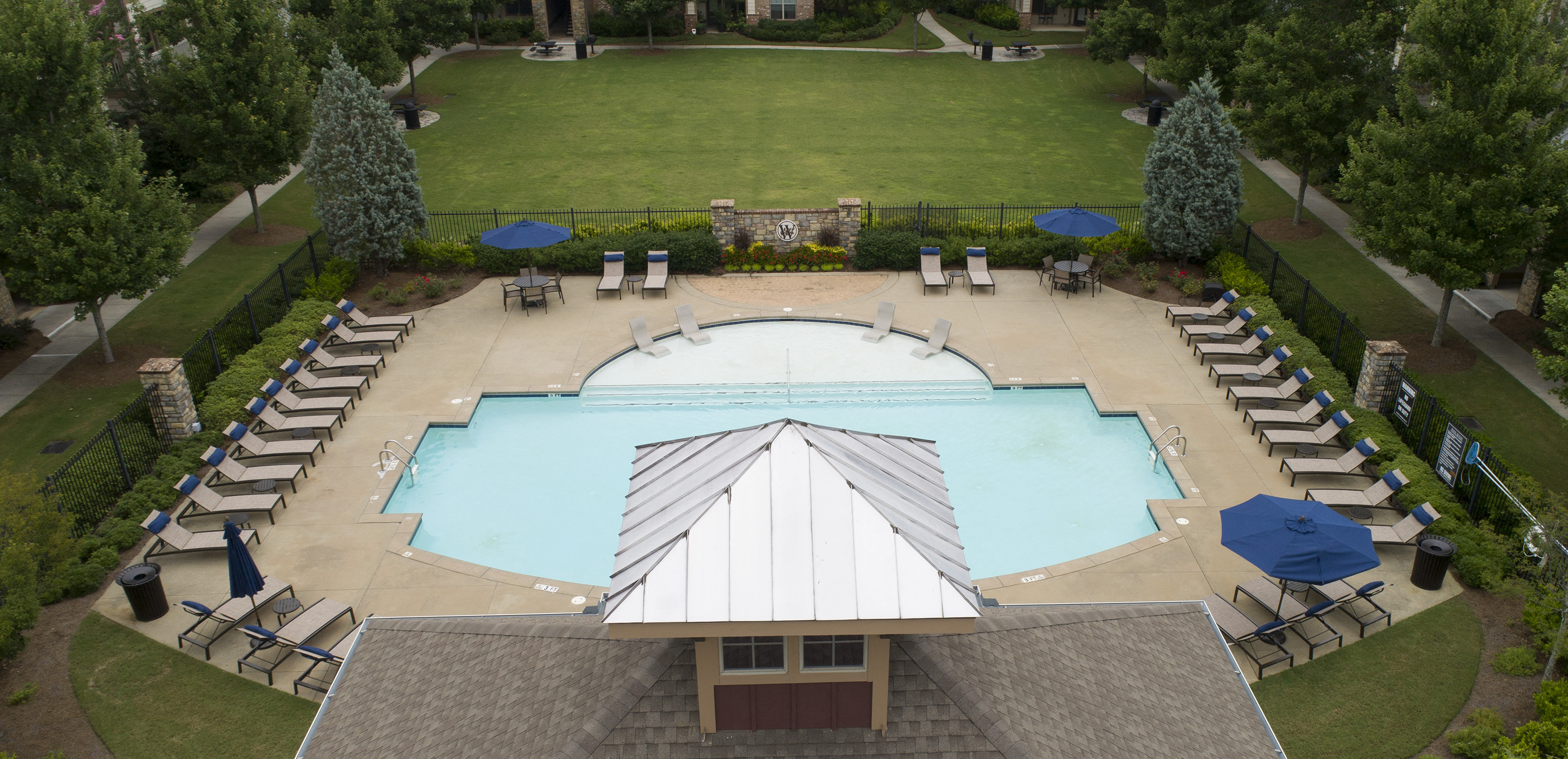 Walton Lakes Swimming Pool