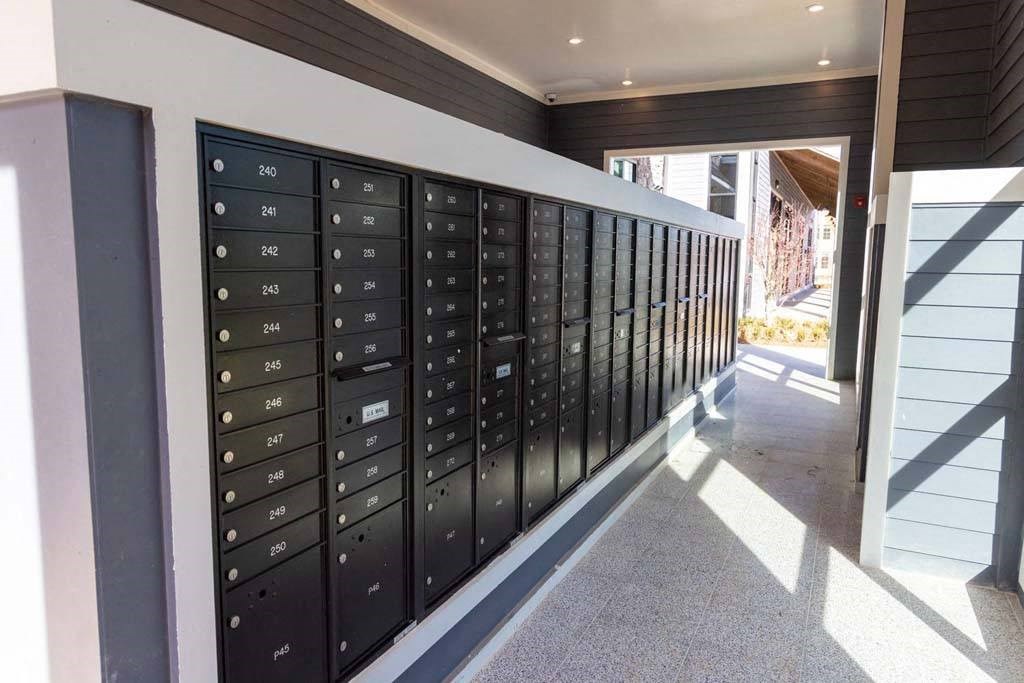 Walton Fayetteville package lockers