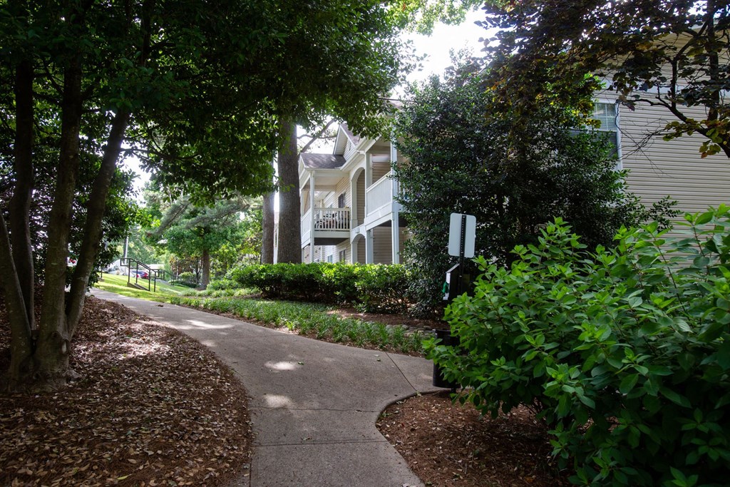 Walton Grove Apartment Homes, Smyrna GA Walking Path