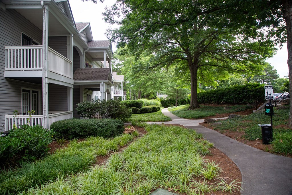 Walton Grove Apartment Homes, Smyrna GA Walking Paths