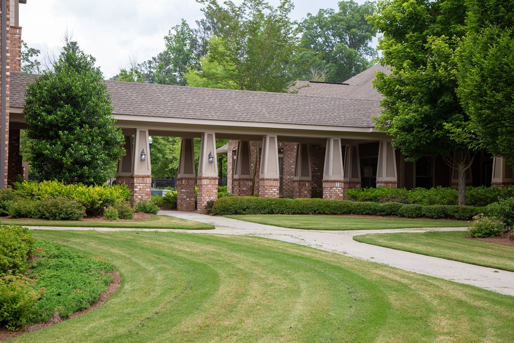 Legacy At Walton Lakes Apartments, 4687 Camp Creek Pkwy, Atlanta, GA