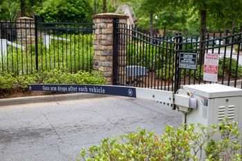 Walton Lakes, Camp Creek Parkway Gated Entry