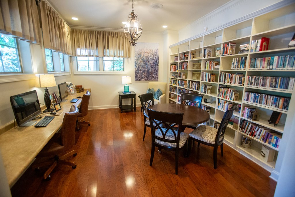 Legacy at Walton Lakes, Camp Creek Parkway Library and Business Center