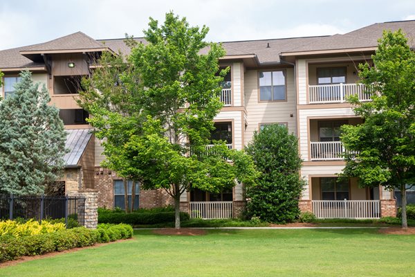Legacy at Walton Lakes Apartments, 4687 Camp Creek Pkwy, Atlanta, GA