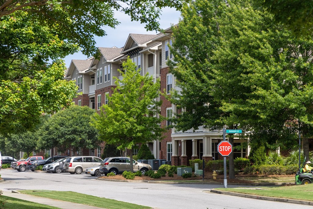 a stop sign in front of a building