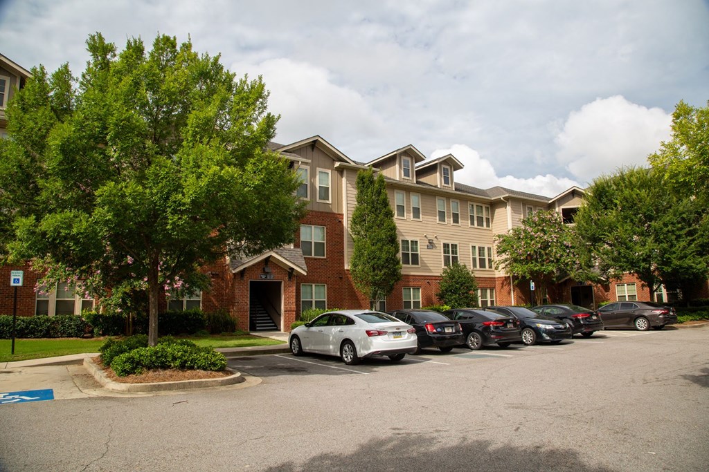 The Legacy at Walton Oaks Apartment Homes, Augusta GA Off Street Parking