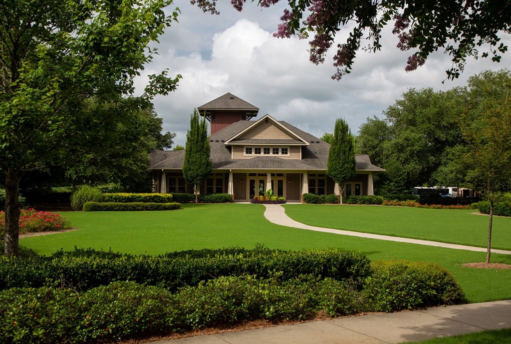 Walton Oaks Apartment Homes, Augusta GA Greenspace