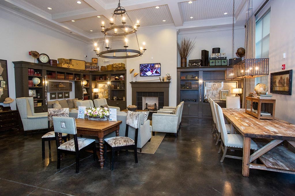 Dining room at Walton Riverwood, Atlanta, GA, 30339