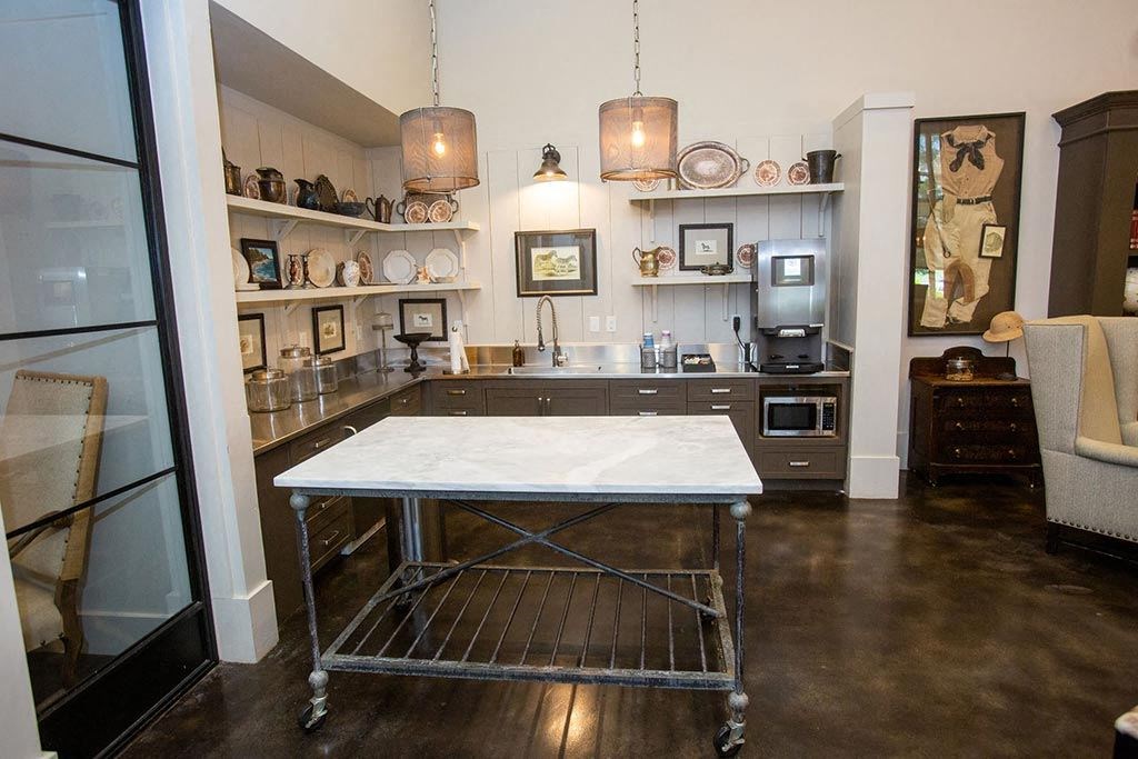 room Decor at Walton Riverwood, Georgia