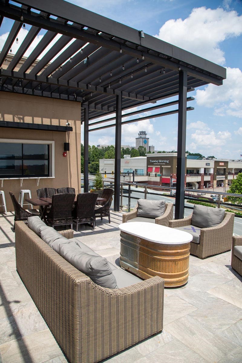 Outdoor Dining at Walton Riverwood, Atlanta, 30339