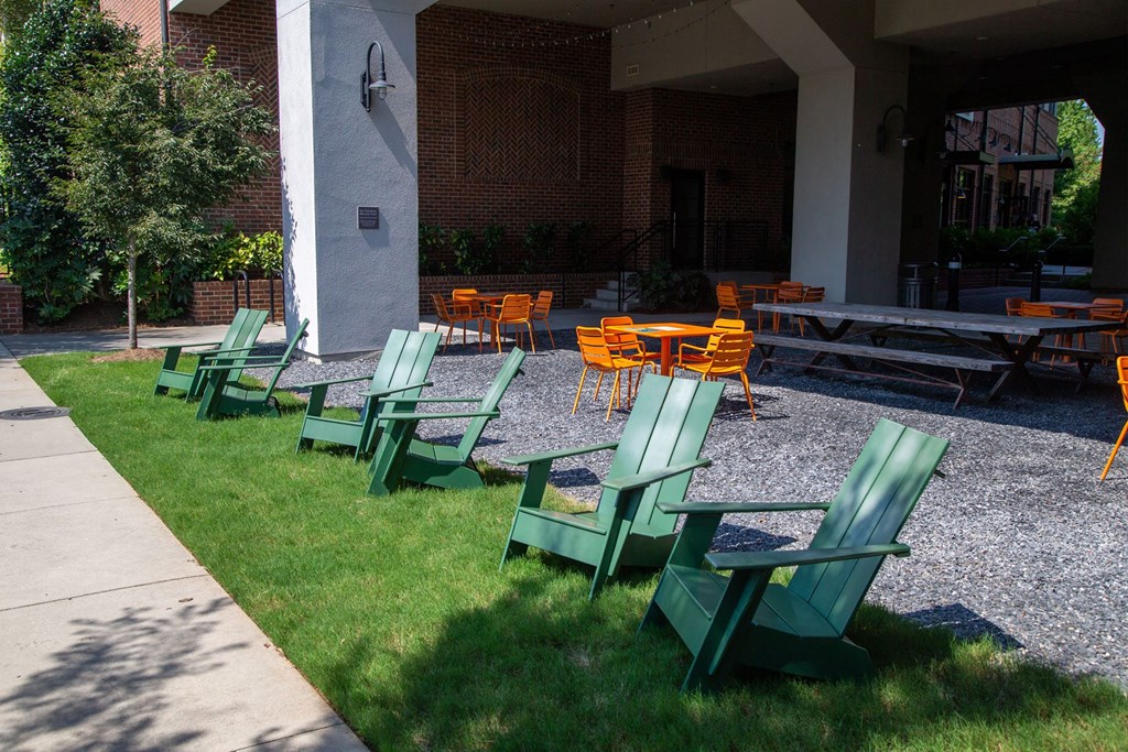 Walton Westside Coffee Shop Outdoor Seating