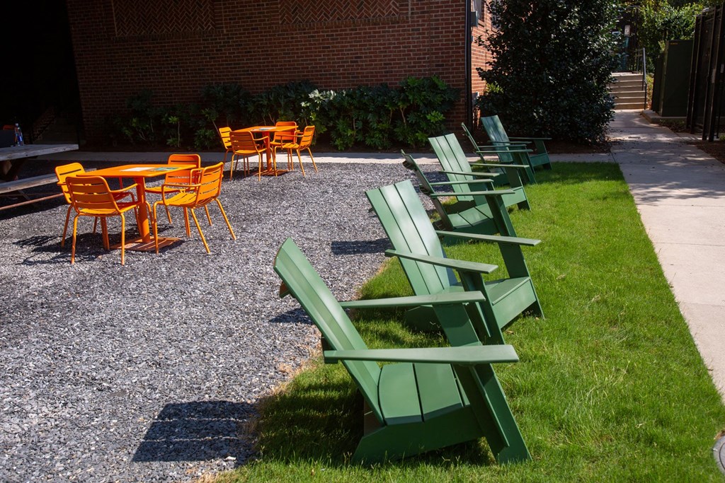 Walton Westside Coffee Shop Outdoor Seating