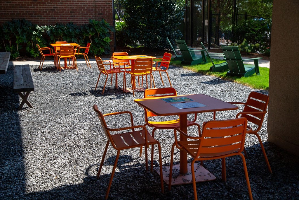 Walton Westside Coffee Shop Outdoor Seating