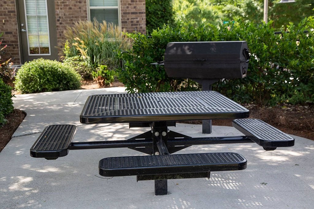 Woodstock West by Walton Apartment Homes Grill at Woodstock West by Walton, Georgia