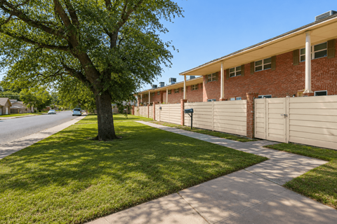 2413 Idlewood Ln 1-3 Beds Apartment for Rent