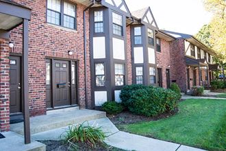 29 Buffalo Avenue 1-2 Beds Apartment for Rent - Photo Gallery 1