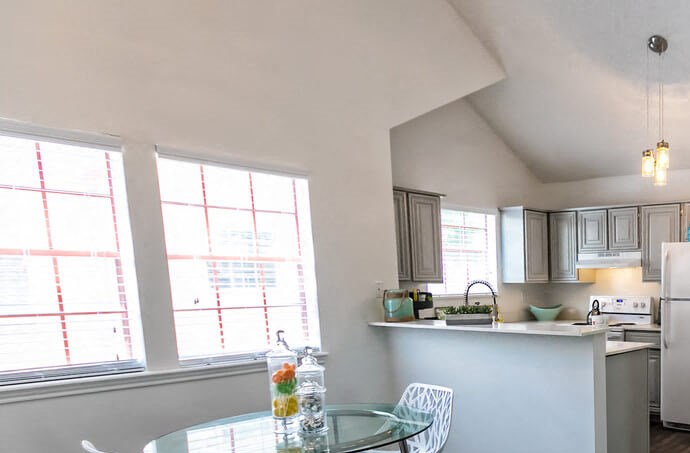 Algarita Lakeside Apartments | Apartments in San Antonio, TX