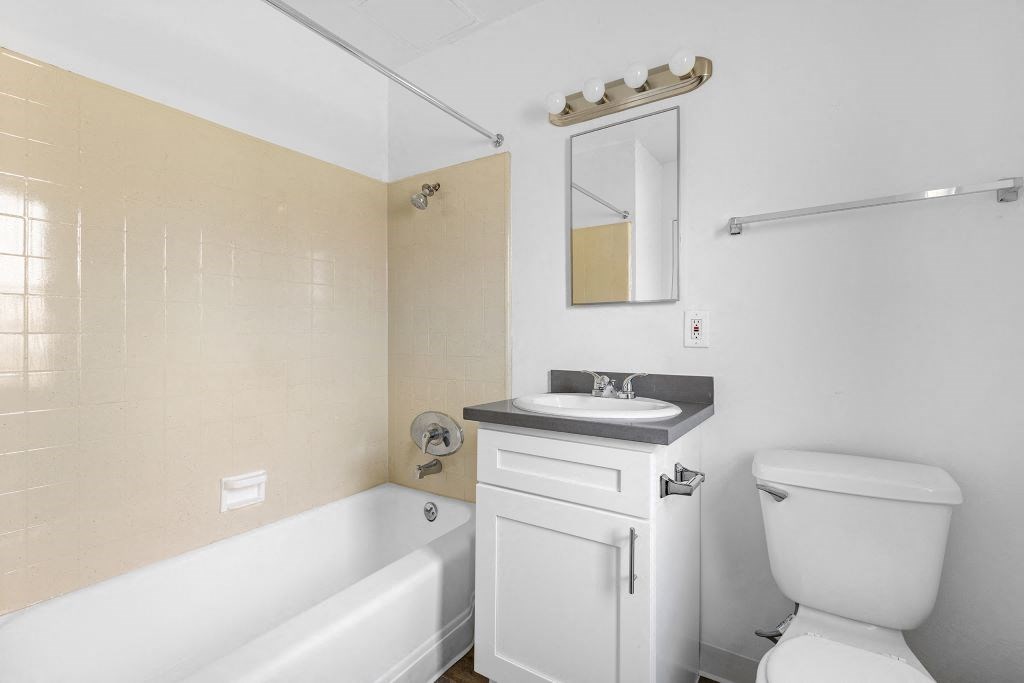 Bedroom With Bathroom at Gloria Homes Apartments, Los Angeles, California