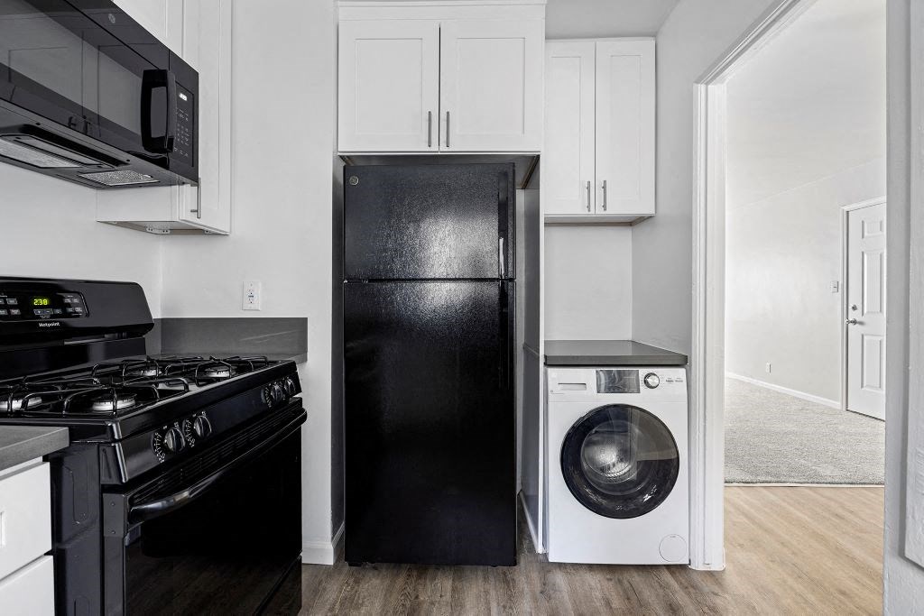  Kitchen at Gloria Homes Apartments, Los Angeles, 90016