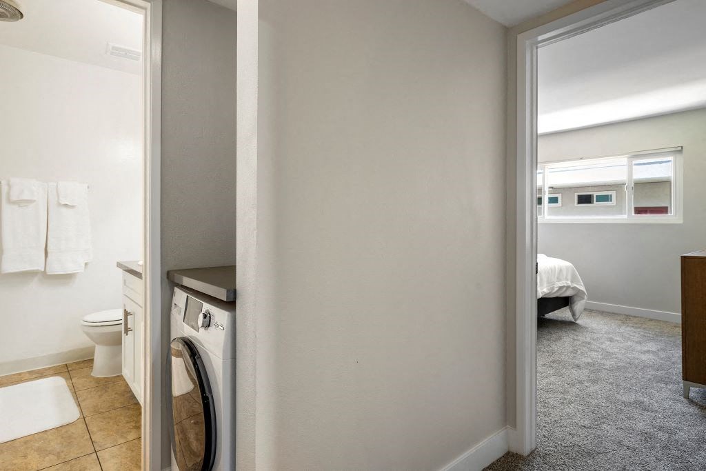 Washer Dryer at Lombardi Apartments, Woodland Hills