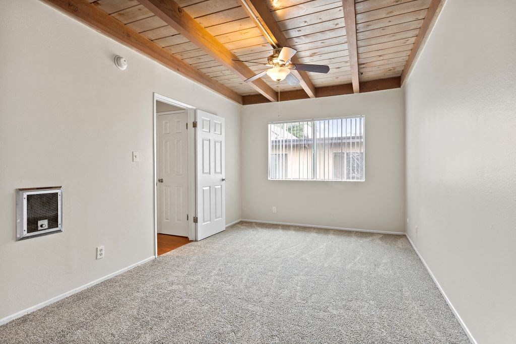 Plush Carpeting at Parthenia Terrace Apartments, Canoga Park, CA, 91304