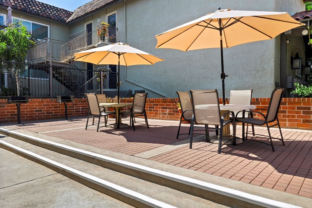 BBQ Area at Brookside Terrace Apartments, California