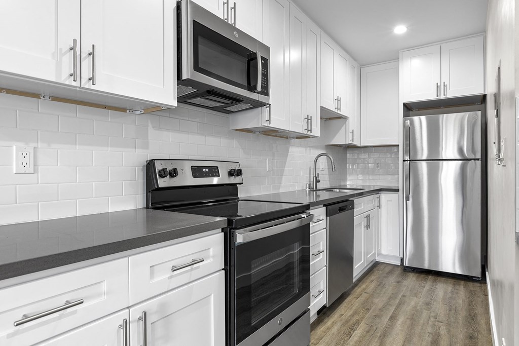 Stainless Steel Appliances at Brookside Terrace Apartments, Encino California