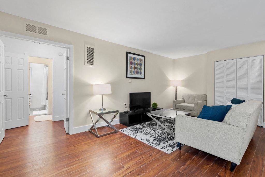 Open Living Room at Casa De Marina Apartments, California