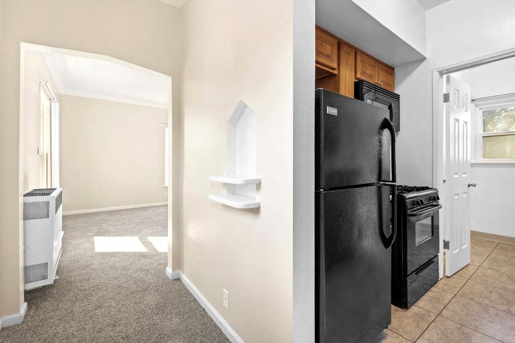 Studio Apartment Kitchen in Los Angeles