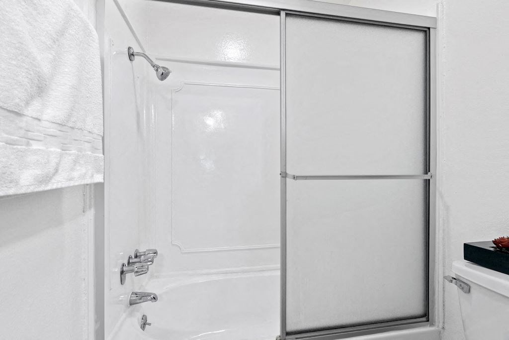 Bathroom at Vista Apartments, Mar Vista, CA, 90066