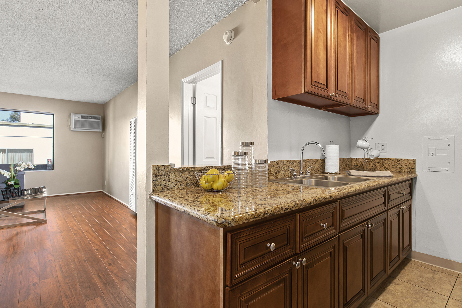 One Bedroom Luxury Apartments in Sherman Oaks, CA Layouts