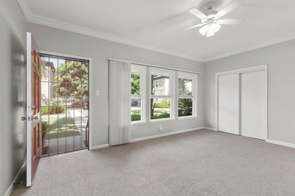 Los Angeles Apartments paint