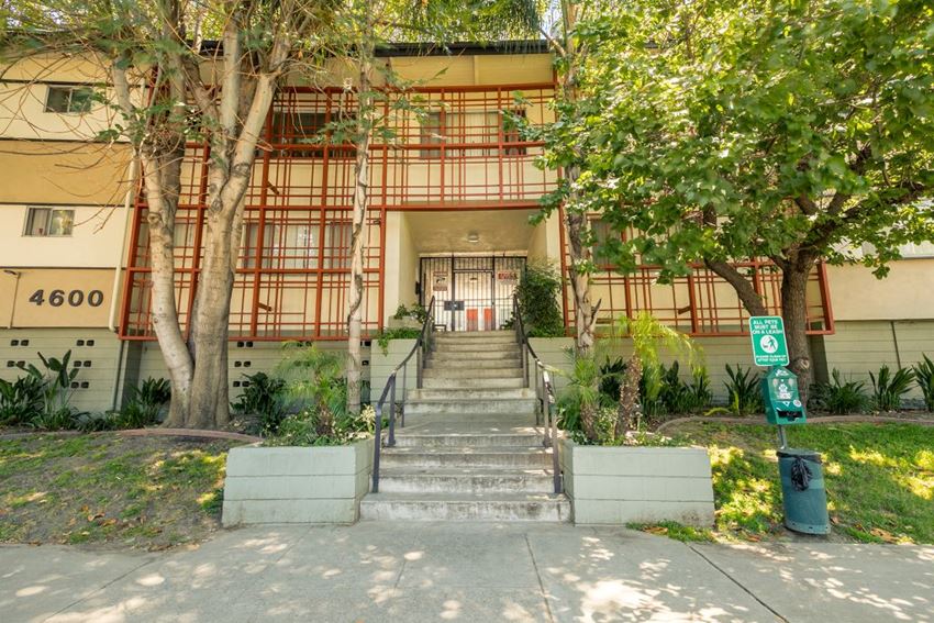 Coliseum Apartments, 4600 Coliseum Street, Los Angeles, CA RENTCafé