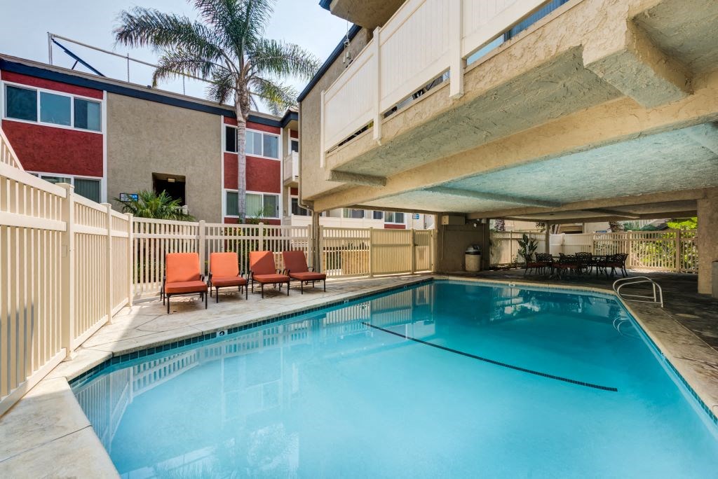 Pool at Casa De Marina Apartments, Los Angeles, California