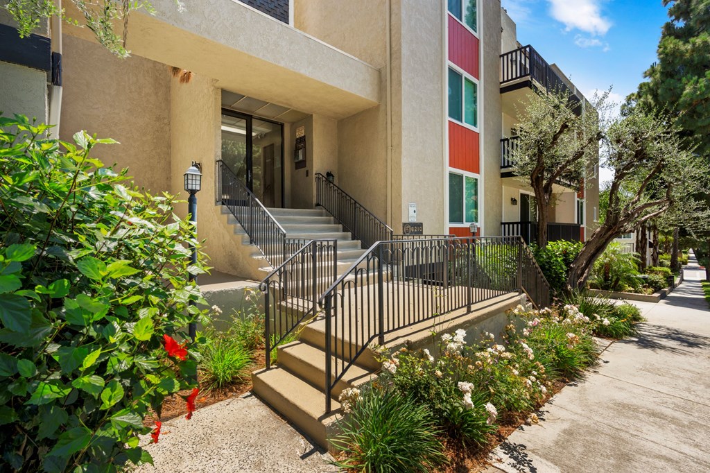 Culver City Apartments Front Entrance