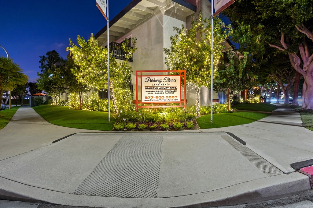 Parkway Terrace Holiday Lights