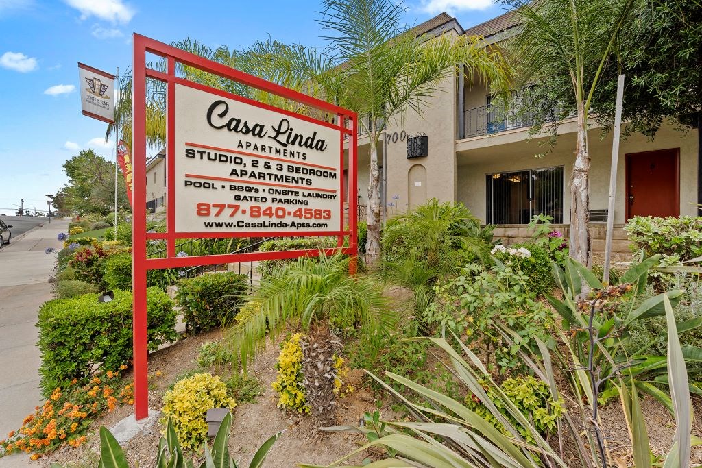 Newbury  Park Apartments Monument Sign