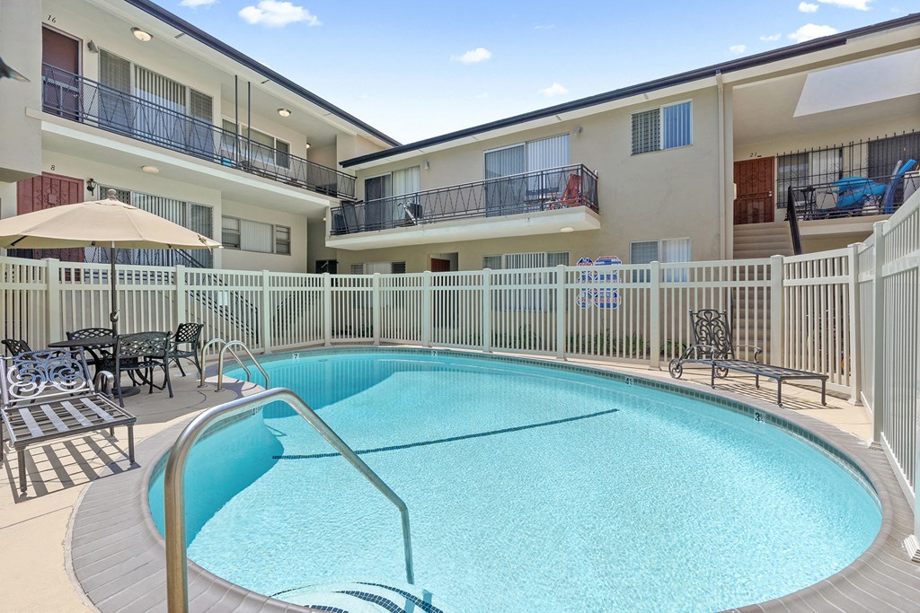 Apartments Los Angeles Seating