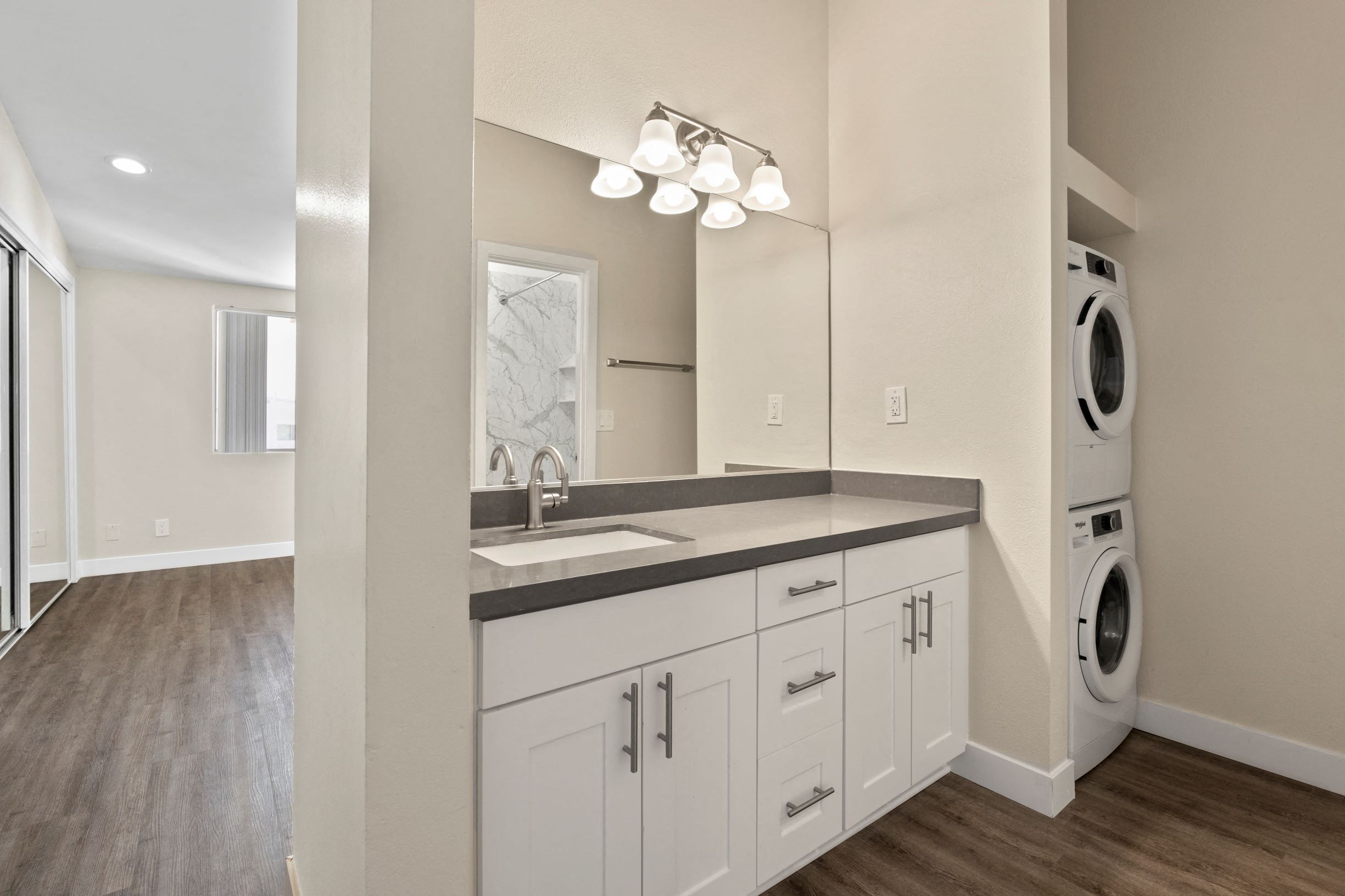 Culver City Apartments for rent Washer and Dryer In-Unit